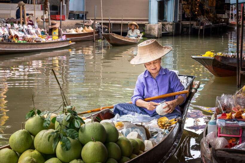 From Bangkok: Railway & Damnoen Saduak Floating Market Tour - Price and value: what you’re really paying for at $43
