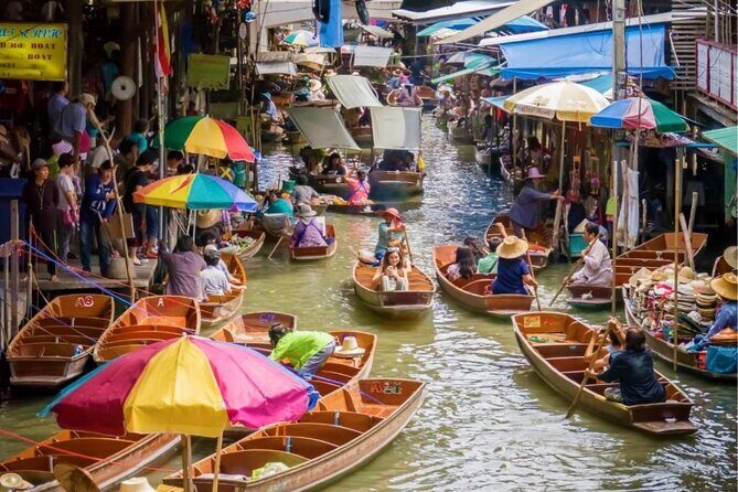 Full-Day Floating Market and Maeklong Railway Market Private Tour from Bangkok - Wat Bang Kung and the banyan root legend
