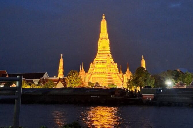 Fun Tuk Tuk Dinner and Massage in Old Town Bangkok - The 50-minute Thai massage: end your night with a reset