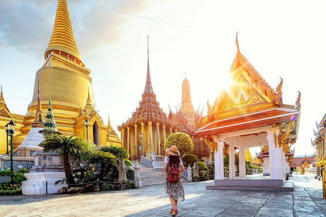Grand Palace, Damnoen Floating Market & Maeklong Railway Market Tour – Full Day - Price and logistics: what $75 really buys you