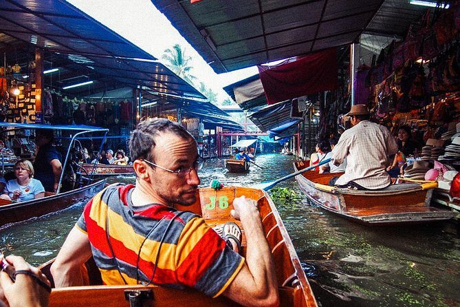Grand Palace, Damnoen Floating Market & Maeklong Railway Market Tour – Full Day - Mae Klong Railway Market (Hoop Rom Market): the umbrella-pulldown drama