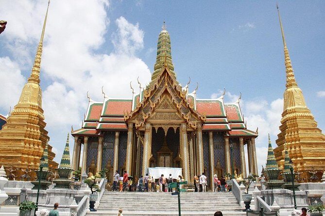 Grand Palace & Temples of Bangkok with experienced guide - Price and value: what the $22.18 doesn’t include (and why that matters)