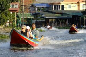 Half-Day Bangkok Off-the-Beaten-Track Tour: Rural Villages and Khlongs - Getting on the water: 9:00am pickup and the Chao Phraya hop