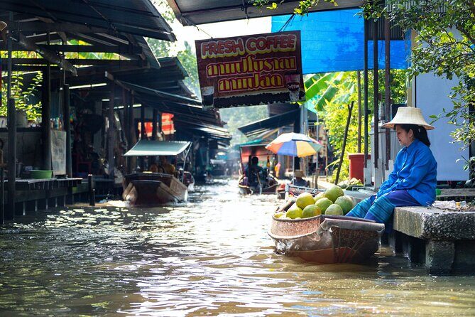 Half Day Railway Market and Damnoen saduak Floating Market tour - Damnoen Saduak Floating Market: boats, shopping afloat, and how to enjoy it