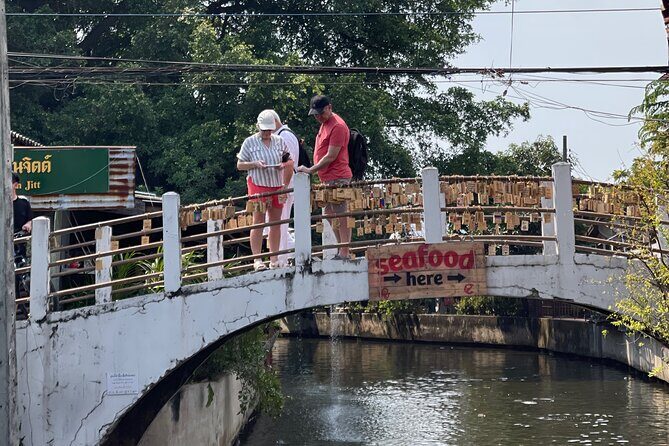 Hidden Bangkok Longtail Boat Tour to Big Buddha&Canal Life 2hrs - The Khlong Bang Luang Artist House stop: crafts, coffee, and canal-side flavor