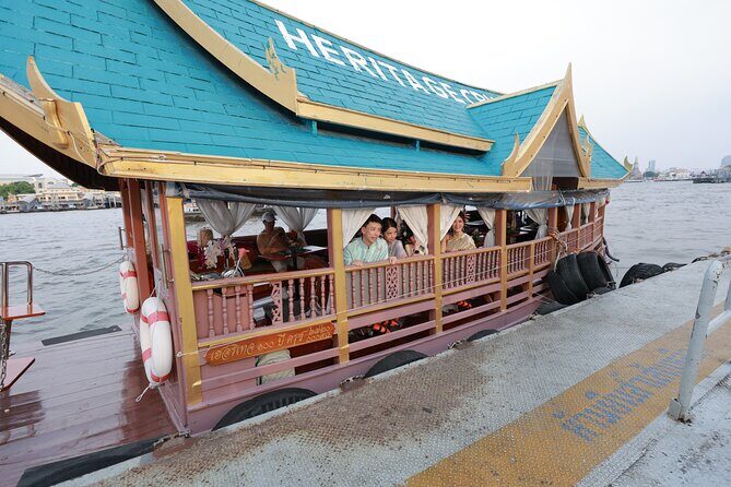 Instagram Photo Tour with Wat Arun and River Cruise - The meeting point at Saphan Taksin: easy start, less wasted time