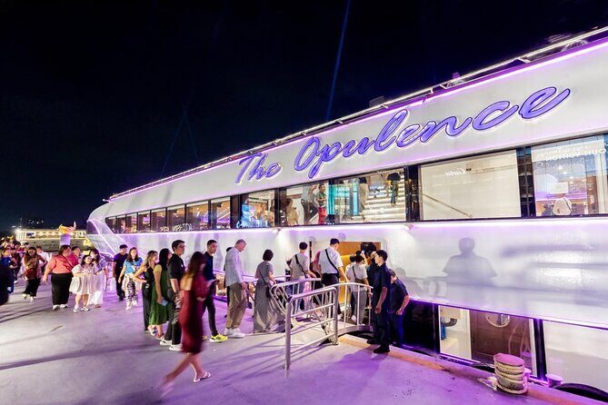 Luxury Dinner Cruise with Guide and Transfer (Opt. Executive Van) - The river route: what you see when the boat passes key sights