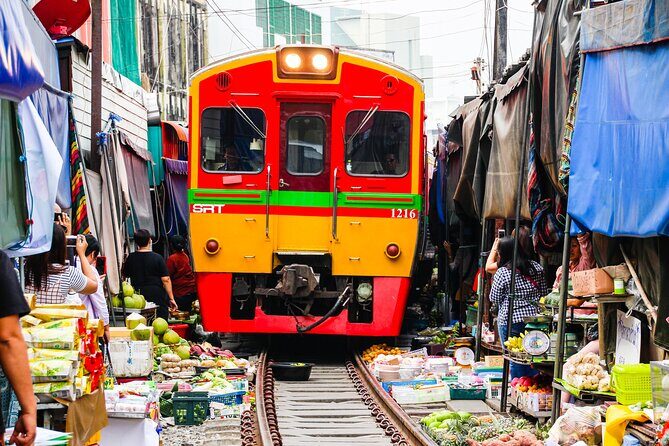 Maeklong Railway Market and Damnoen Saduak Floating Market Tour From Bangkok - River City Bangkok start: how the day begins smoothly
