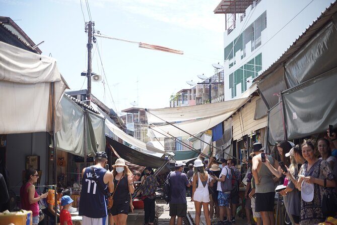 Maeklong Railway Market and Floating Market - How the schedule connects the two markets (and why early wins)