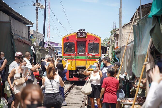 Maeklong Railway Market and Floating Market - Who should book this Maeklong + Floating Market day trip