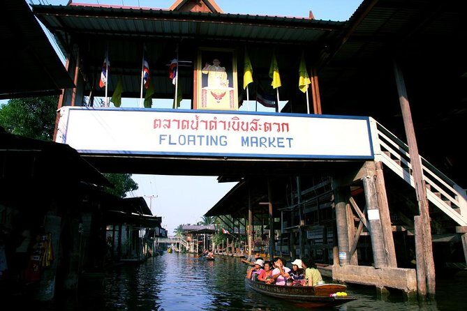 Maeklong Railway Market and Floating Market Tour from Bangkok - The Morning Pickup and the Drive to Maeklong