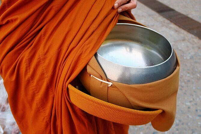Morning Buddhist Almsgiving, Grand Palace and Flower Market Tour in Bangkok - Morning Buddhist almsgiving: what you’re actually stepping into