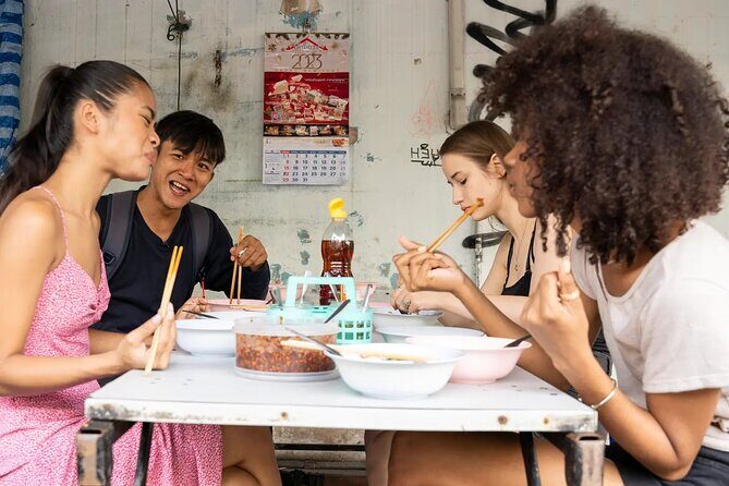 Must-Try: Hidden Bangkok Bike and Food Tour - Meeting point and first 10 minutes: get set up, then go