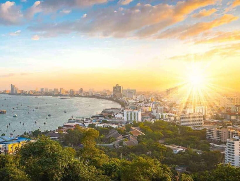 Pattaya: Big Buddha Temple, Night Market, and Sunset Tour - Wat Phra Yai (Big Buddha Temple): what you’ll see and why it’s worth 30 minutes