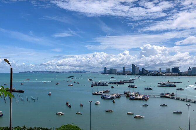 Pattaya City Tour : Big Buddha, Viewpoint & Gems Gallery - Stop 4: Wat Phra Yai (Big Buddha) on the Hilltop