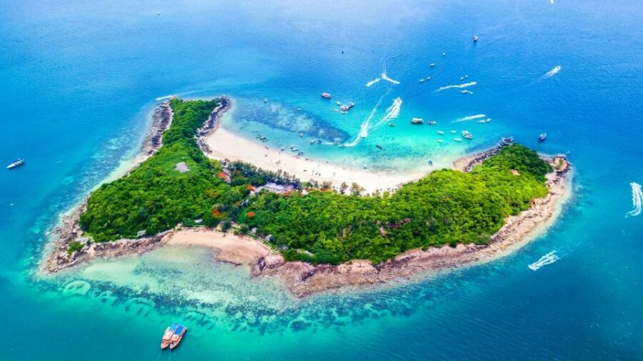 Pattaya: Coral Island & Sak Island Adventure Trip - Pickup, Boats, and the Manta Marina Flow