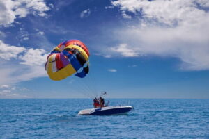 Pattaya Coral Island Tour with Indian Lunch and Hotel Transfer - The Koh Larn speedboat ride: fast, loud, and fun