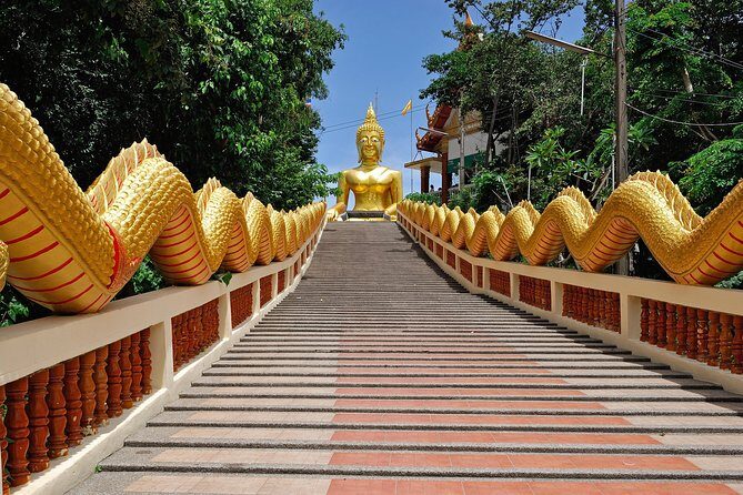 Pattaya Discovery Tour with Floating Market, View Points - Meeting at Dusit Thani and How Pickup Usually Works