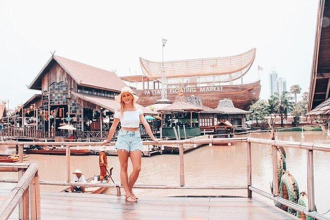 Pattaya Floating Market with Return Transfer - Pattaya Floating Market: what this “floating” setup really delivers