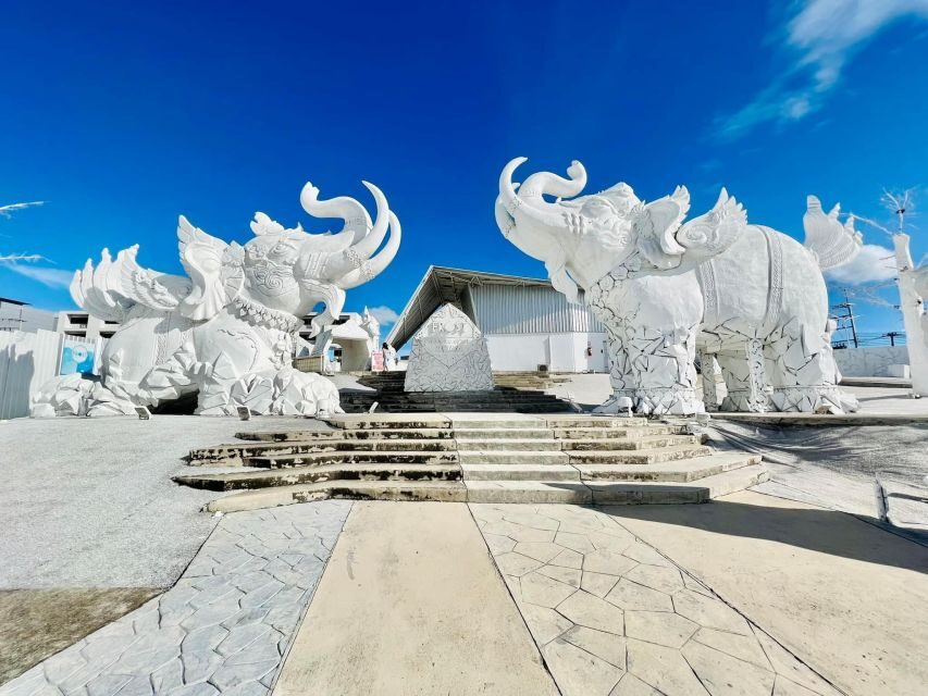 Pattaya: Frost Magical Ice of Siam Entry Ticket - Walking Through the Ice Dome and Snow Dome