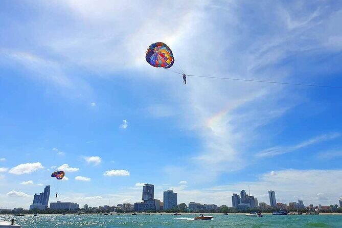 Pattaya: Parasailing Experience - Speedboat Transfer (About 10 Minutes) and the “On Your Way” Stretch