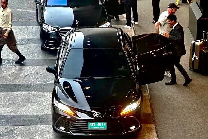 Private Airport Transfer Suvanbhumi BKK To Pattaya - Finding your ride at BKK: booth location and how to spot it fast