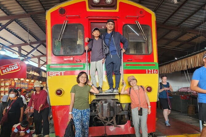 Private Floating Market & Maeklong Railway Tour from Bangkok - Why this tour works: boat canals plus railway market in one day