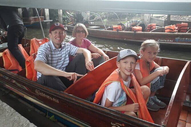 Private Floating Market & Maeklong Railway Tour from Bangkok - Hoop Rom Market on the tracks: what you’ll see and how to enjoy it