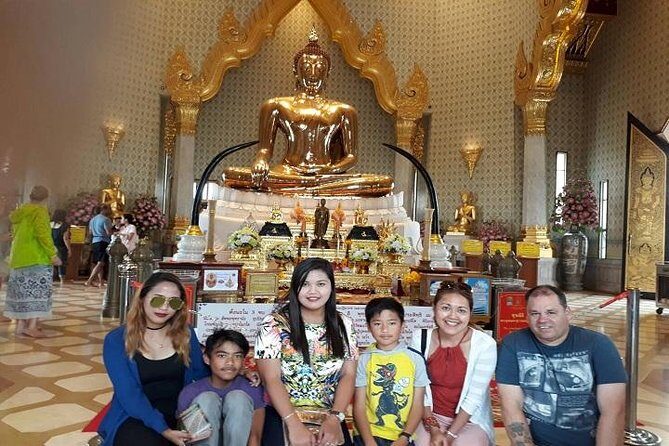 Private Grand Palace Bangkok City Tour & Klong Longtail Boat Trip - Wat Traimit (Golden Buddha Temple): the stop that kicks off the wow factor
