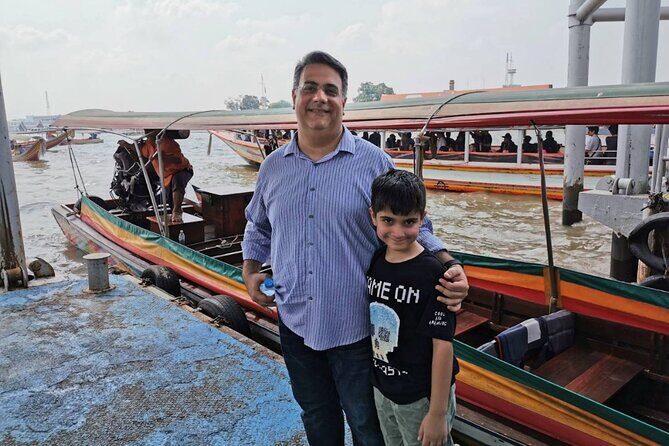 Private Longtail Boat Bangkok Canal Tour - Pak Khlong Flower Talat: a market stop that sets the tone