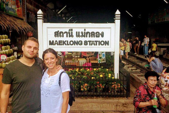 Private Tour: Amphawa Floating Market & Maeklong Railway Market - Amphawa Floating Market: Exotics, Boats, and Real Haggling Time