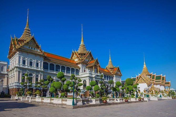 Private Tour: Grand Palace & Emerald Buddha Temple Experience - How the Grand Palace visit works: timing, sights, and photo spots