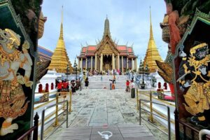 Private Tour to Grand Palace, Pho Temple and Arun Temple - The Grand Palace: why the layout matters more than the postcard view