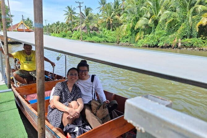 Private Tour to Maeklong Train Market and Floating Market - Price and logistics: when it feels like a deal