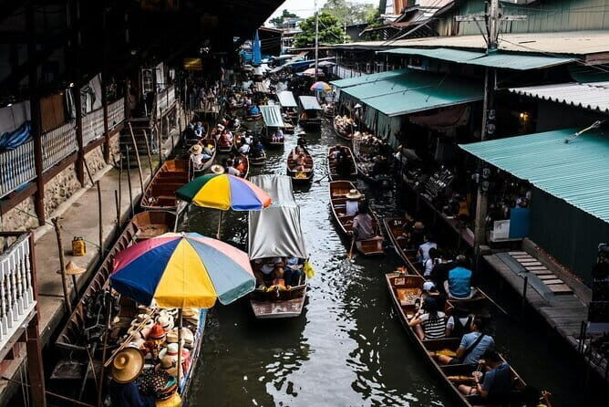 Private Tour to Maeklong Train Market and Floating Market - Maeklong Railway Market: the walk you remember