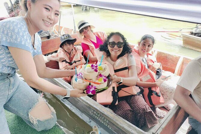 Private Tour to Railway Market, Floating Market And Ayutthaya - Ayutthaya’s Temple Trio: Wat Mahathat, Wat Phra Sri Sanphet, and Wihan Phra Mongkhon Bophit