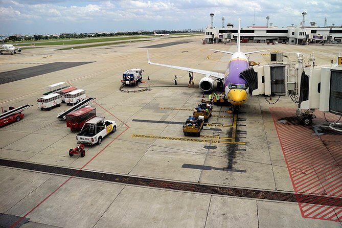 Private Transfer from Bangkok Airport to Hotel in Bangkok - Meeting Your Driver at Suvarnabhumi: Gates 2/3 and Name Signs