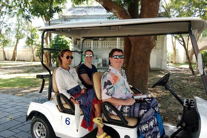 Private Tuk Tuk Night Adventure with Dinner - Wat Arun at night: river views and lit-up temple drama