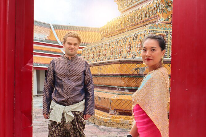 Proposals in Thai Costume with Photoshoot - A Private Bangkok Photo Shoot Built Around Your Proposal Moment
