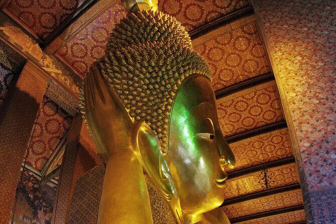 Reclining Buddha Wat Pho and Museum of Siam Tour from Bangkok - How to plan the day: clothing, crowd sanity, and photo strategy
