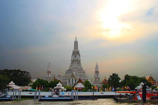 Royal Princess Cruise - Sunset Program on Chao Phraya River, Bangkok - The timing reality check: the common risk with sunset cruises