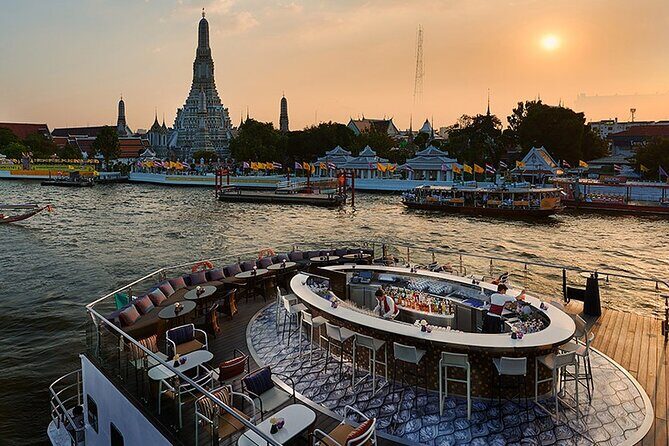 Saffron Luxury Dinner Cruise: A Journey on the River of Kings - Your Route Past Temples, Shrines, and Forts (With Photo Stops)