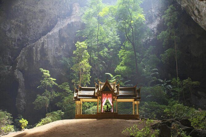 Sam Roi Yod National Park & Praya Nakhon Cave Private Tour from Hua Hin - Pineapple plantation stop: quick farming education with a practical payoff