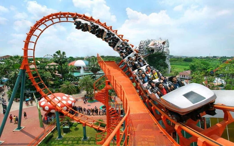 Siam Amazing Park Entry Ticket with Buffet Lunch (NON THAI) - The wave pool, waterfalls, and the real water-park feel