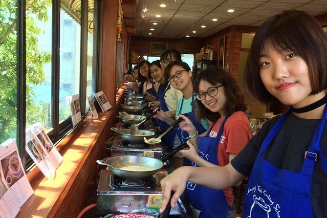Sompong Thai Cooking School: Hands-On Culinary Experience - The welcoming start at Sompong Thai Cooking School