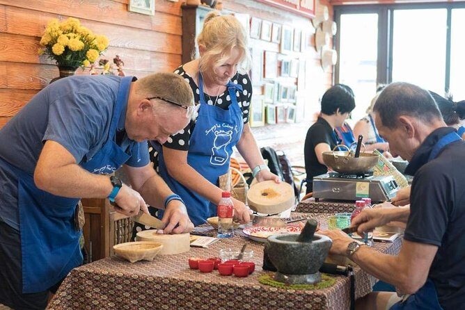 Sompong Thai Cooking School: Hands-On Culinary Experience - How the class works once you’re at your station