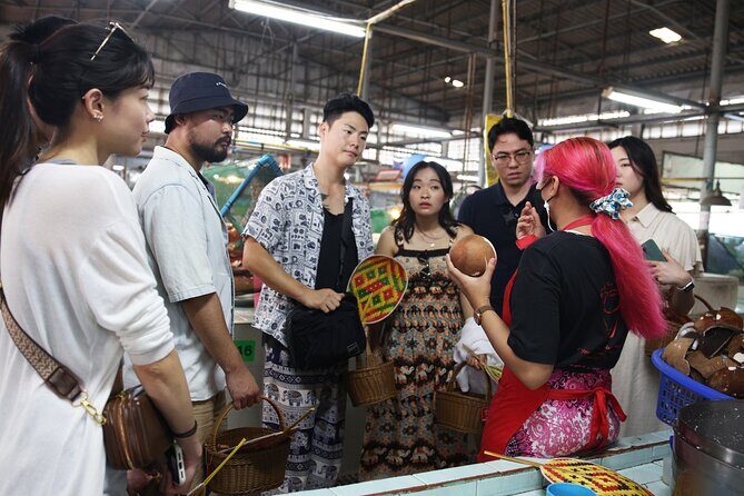 Sompong Thai Cooking School - Market tour: spotting herbs, picking ingredients, and learning with your hands