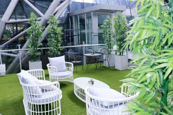Suvarnabhumi Airport 2-Hour Miracle Lounge Access - The Food and Drink Part That Actually Helps
