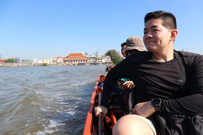 Take a E-Scooter Ride in Bangkok's Jungle - Scooter Comfort, Helmets, and the Real Pace of a Small Group