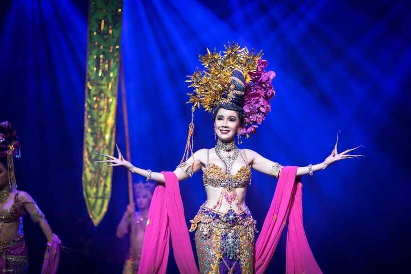 Thailand: Alcazar Cabaret Show VIP Ticket - How the Evening Works: From Doors Open to Final Curtain